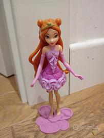 Flora Winx sorprese Pasqua kinder 