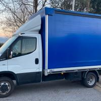 Iveco Daily 35-180 Con Centina anno 2017