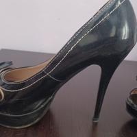 scarpe tacco 10 nere in vernice 