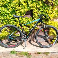 MTB cube 29 in carbonio pro access forcella fox
