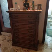 Cassettiera in legno antico