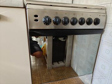Piano cottura con forno
