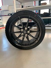 Nr° 4 Cerchi e pneumatici  GR Yaris