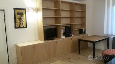 libreria con porta tv in rovere 8 ante con ripiani