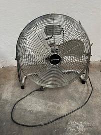 Ventilatore da pavimento in metallo Orieme