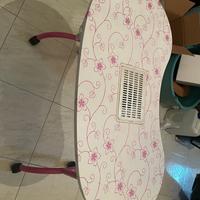 Tavolo per manicure con aspiratore