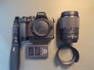 Nikon Z50ii con Obiettivo 18-140 piu accessori