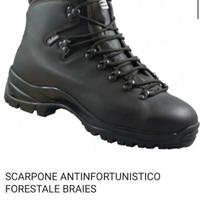 Scarponi antifortunistici e giacca motoseghista