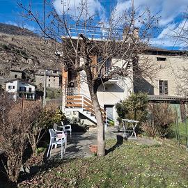 Montagna piano casetta indipendente con giardino