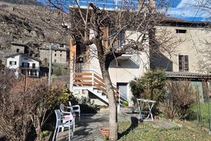 Montagna piano casetta indipendente con giardino