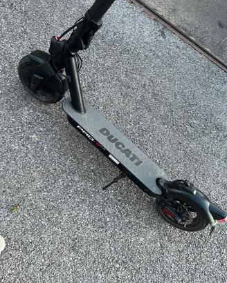 monopattino DUCATI PRO II ELETTRICO 