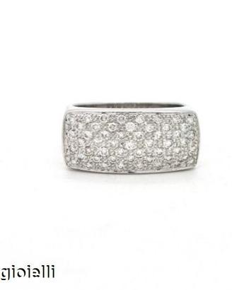 Anello in oro bianco e diamanti