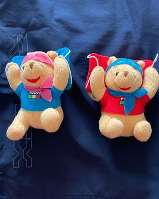 Coppia di peluche di Winnie The Pooh paracadutista