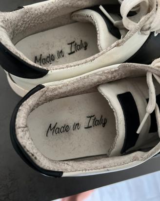 Scarpe casual usate pochissimo