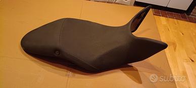 sella triumph speed triple 2011