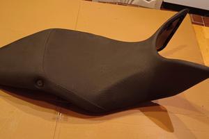 sella triumph speed triple 2011
