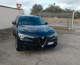 Alfa Romeo Stelvio 2.2 Turbodiesel 180 CV AT8 RWD 