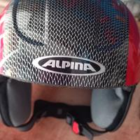 Caschetto e occhiali da sci