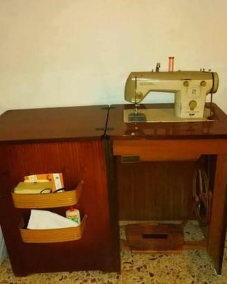 Macchina per cucire vintage 