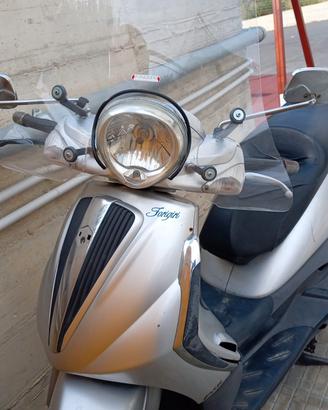 piaggio beverly 400