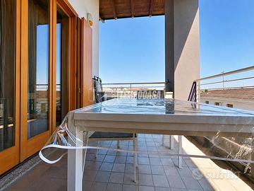Trilocale con terrazzo, solarium e box di 44 mq