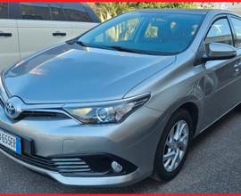 Toyota Auris 1.8 Hybrid Active