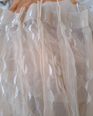 Due tende leggere beige con attacchi 155x240cm
