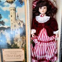 bambola di porcellana da collezione vintage  
