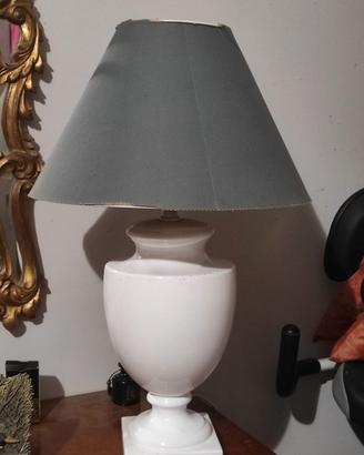 Lampada da tavolo