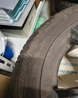 4 Pneumatici Goodyear VectorAllSeason 205/60HR16