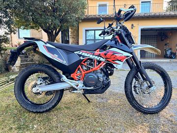 KTM 690 2016