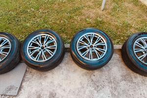 Cerchi 18" originali Alfa Romeo + sensori + gomme