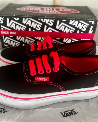 Scarpe vans authentic con lacci da BAMBINA