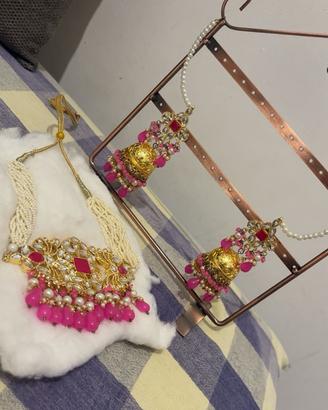 pink golden jewellery