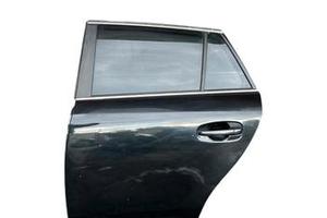 Portiera posteriore sinistra toyota avensis sw