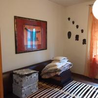 Letto giapponese con comodini