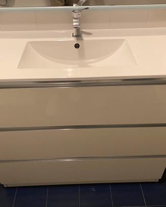 MOBILE BAGNO