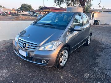 MERCEDES CLASSE A180