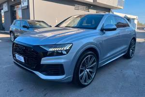 Audi Q8 55 3.0 tfsi e quattro tiptronic