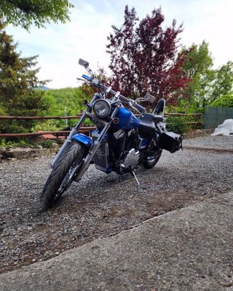 Honda black widow vt 750