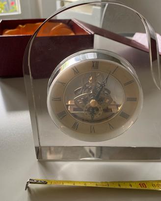 Orologio da tavolo.-
