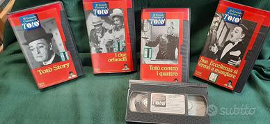 4 videocassette con film di toto'