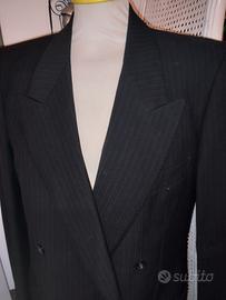 Completo elegante uomo 