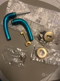 Maniglia per porte interne