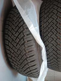 Gomme auto quattro stagioni Continental 215/65 R17