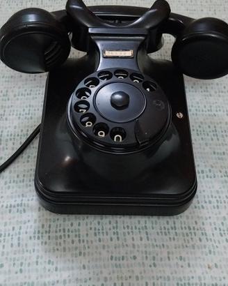 Telefono Antico a muro