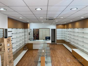 Arredi design scaffalature gondole negozio