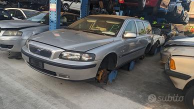 VOLVO V70 2000-2007 2.4 Diesel Station Wagon