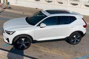 VOLVO XC40 B3 TOP DI GAMMA (PERMUTO/E)