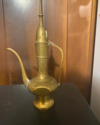 Brocca/caffettiera Vintage in ottone inciso